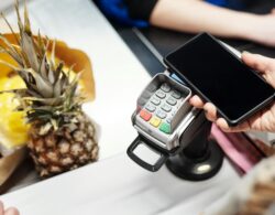 Instant Payments: Warum Europas Banken jetzt unter Echtzeit-Druck stehen Instant Payments: Warum Europas Banken jetzt unter Echtzeit-Druck stehen