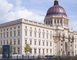 Berliner Stadtschloss günstiger als die Elbphilharmonie?